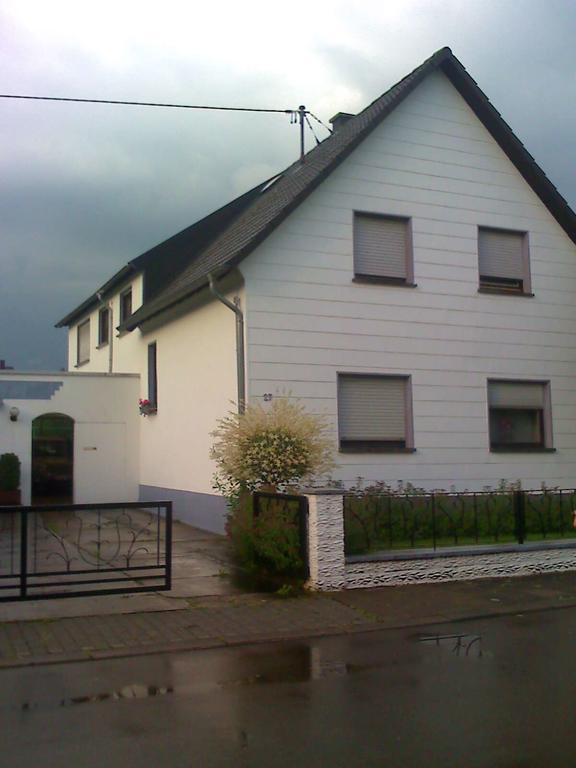 Fewo Mueller Apartment Saarlouis Exterior photo